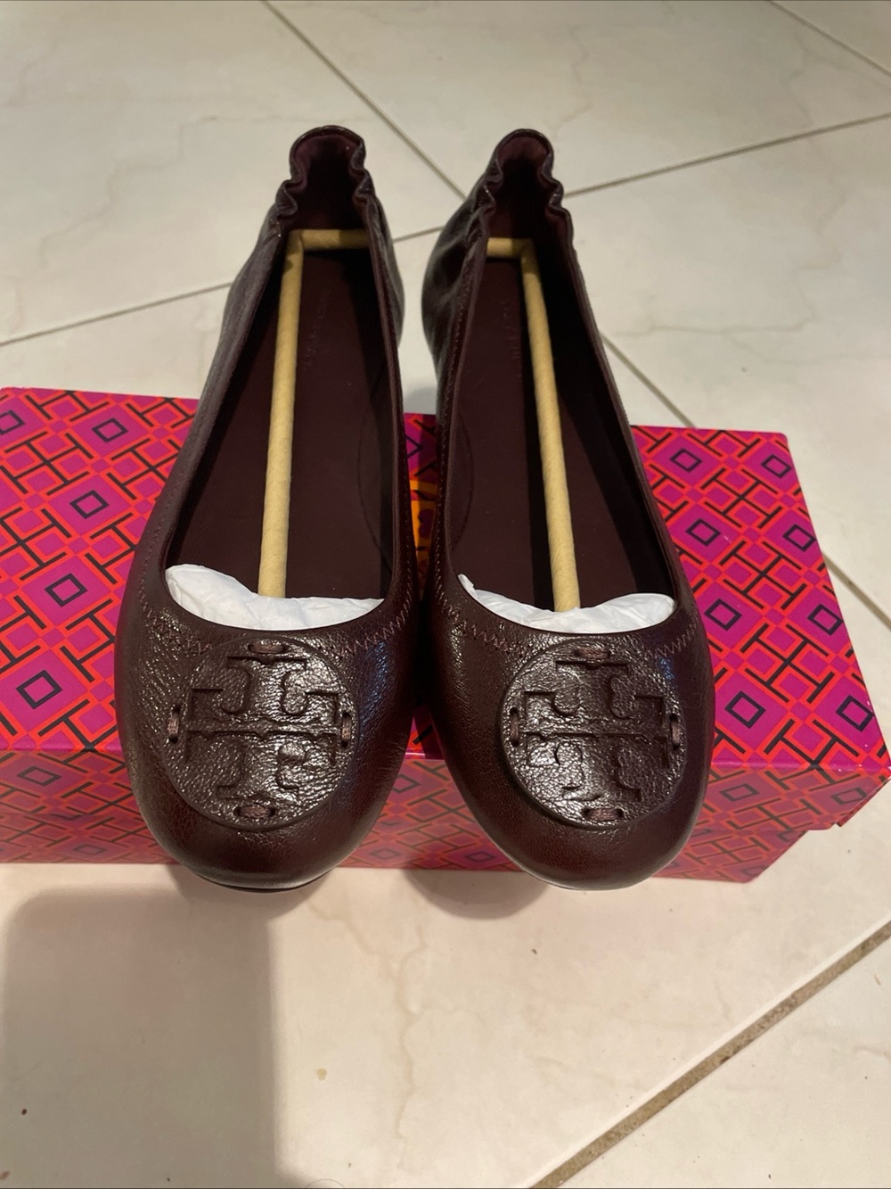 New in box Tory Burch size 7.5 plum Minnie Travel Ballet Fellini Shrunken Flat